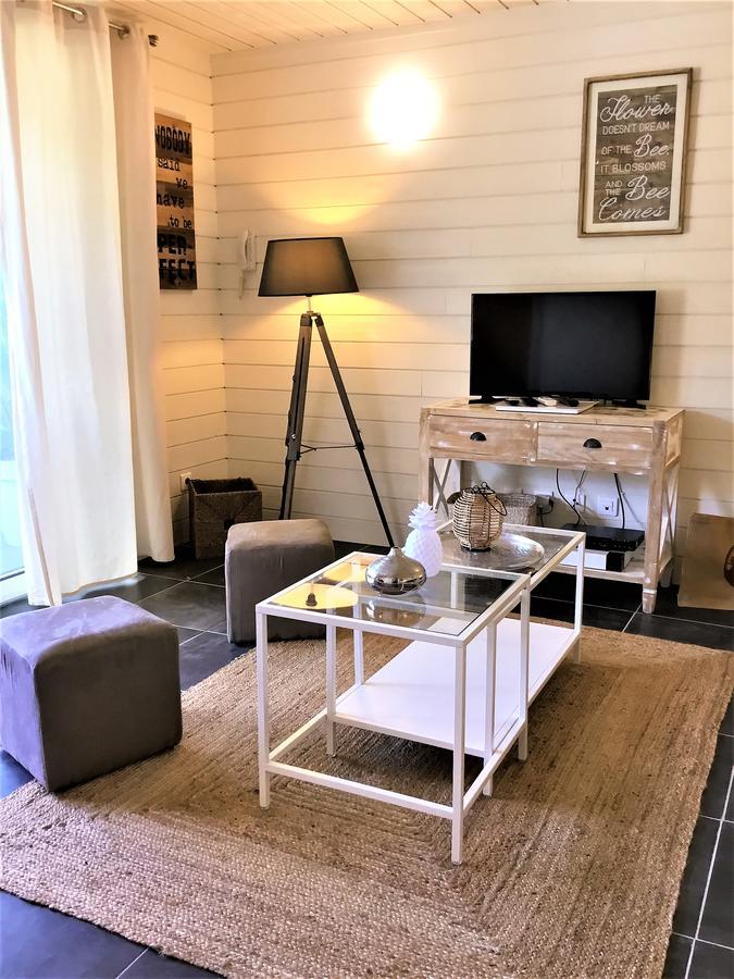 Studio La Voile Blanche Orient Bay ภายนอก รูปภาพ