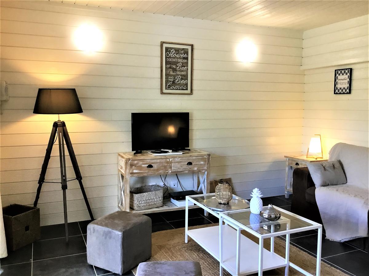 Studio La Voile Blanche Orient Bay ภายนอก รูปภาพ
